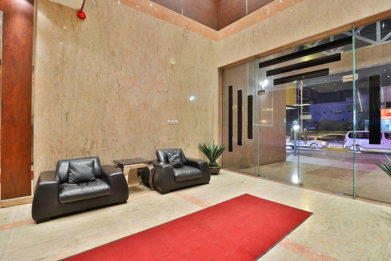 قصر اليمامة للاجنحة الفندقية-فرع السلام Riadh Exterior foto